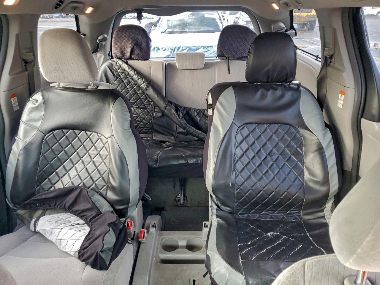 2015 TOYOTA SIENNA
