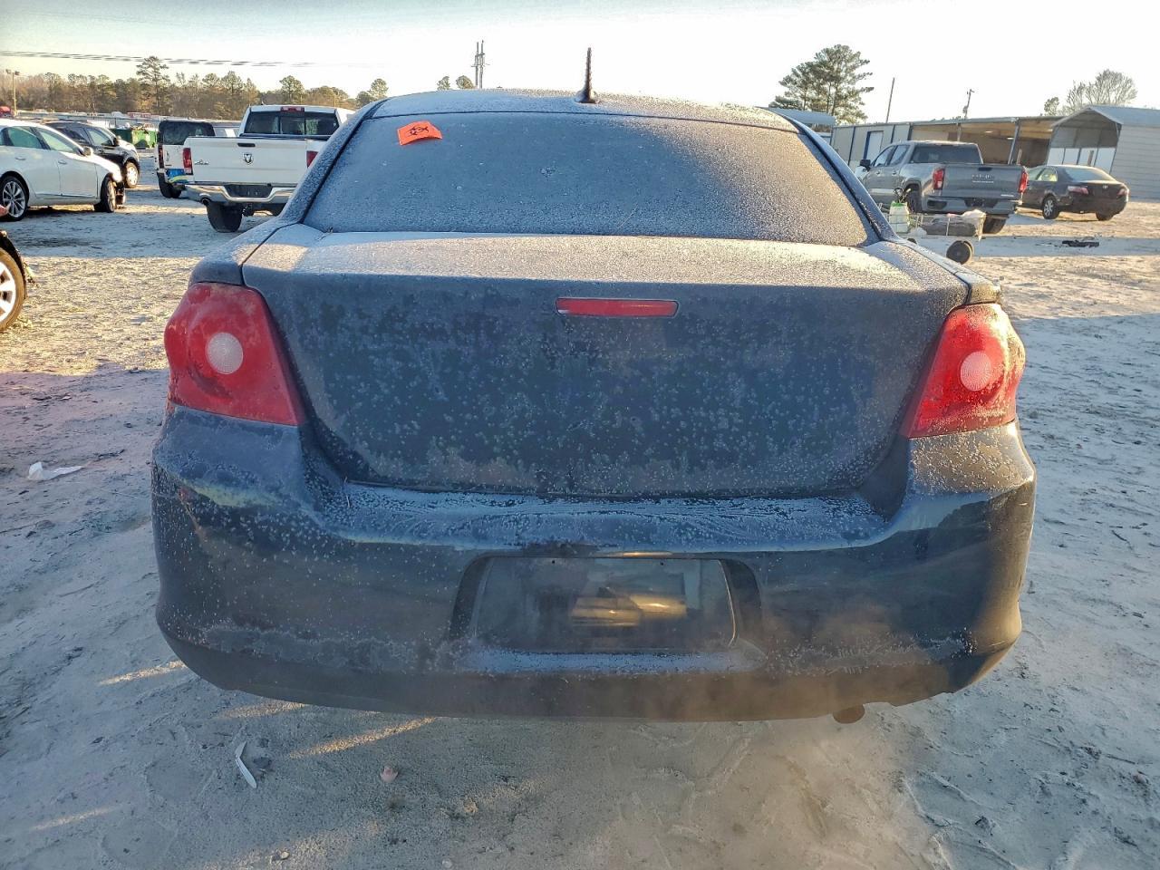 2014 DODGE Avenger