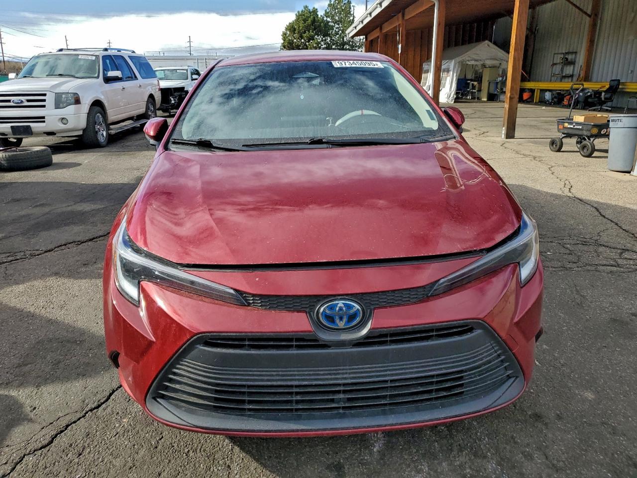 2025 TOYOTA COROLLA