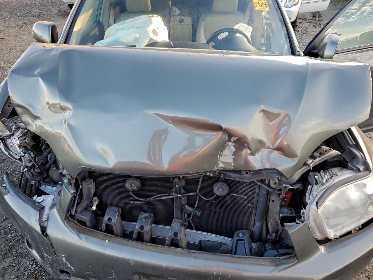 2010 TOYOTA HIGHLANDER