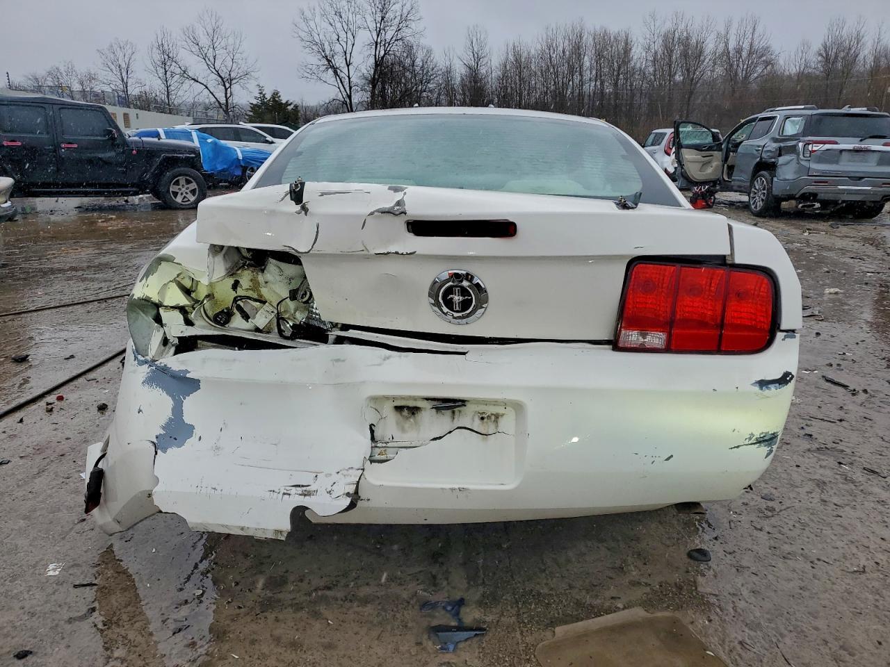 2005 FORD MUSTANG