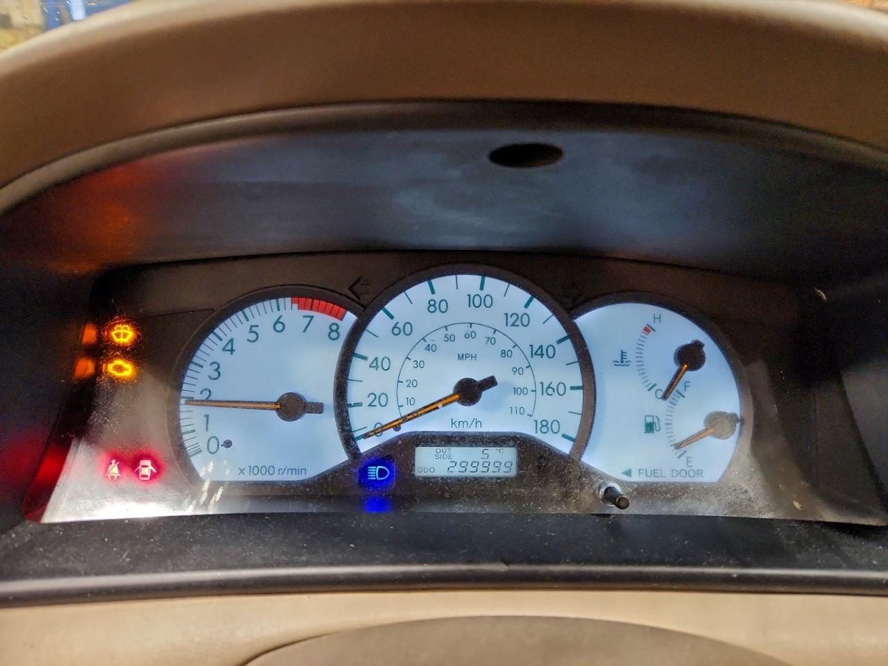 2004 TOYOTA COROLLA