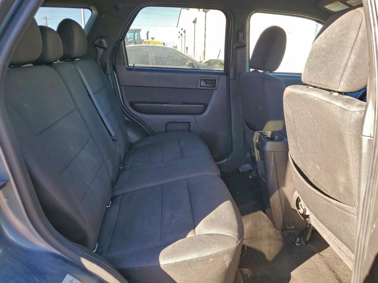 2010 FORD ESCAPE