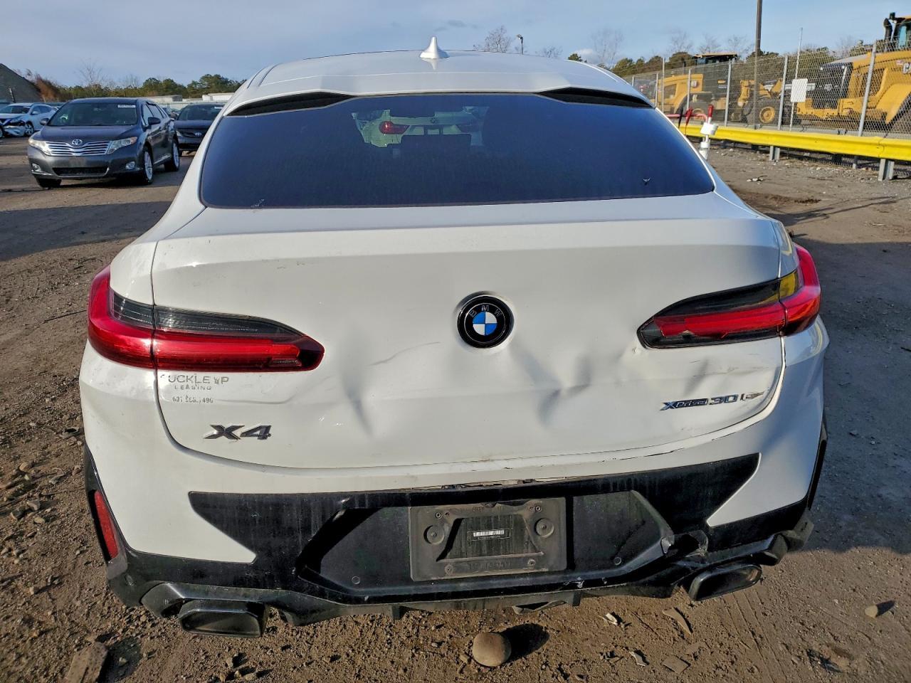 2023 BMW X4