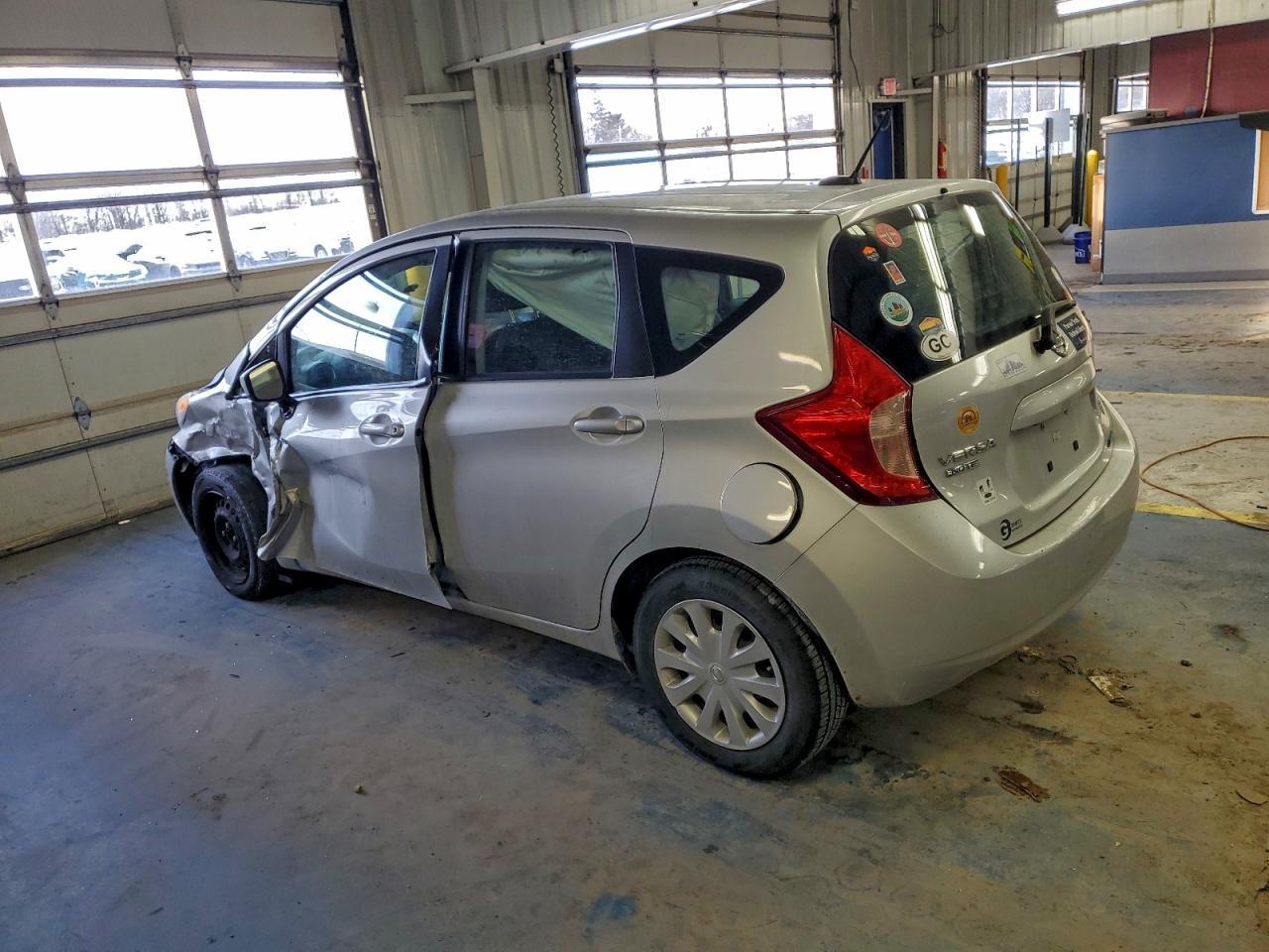2016 NISSAN Versa Note