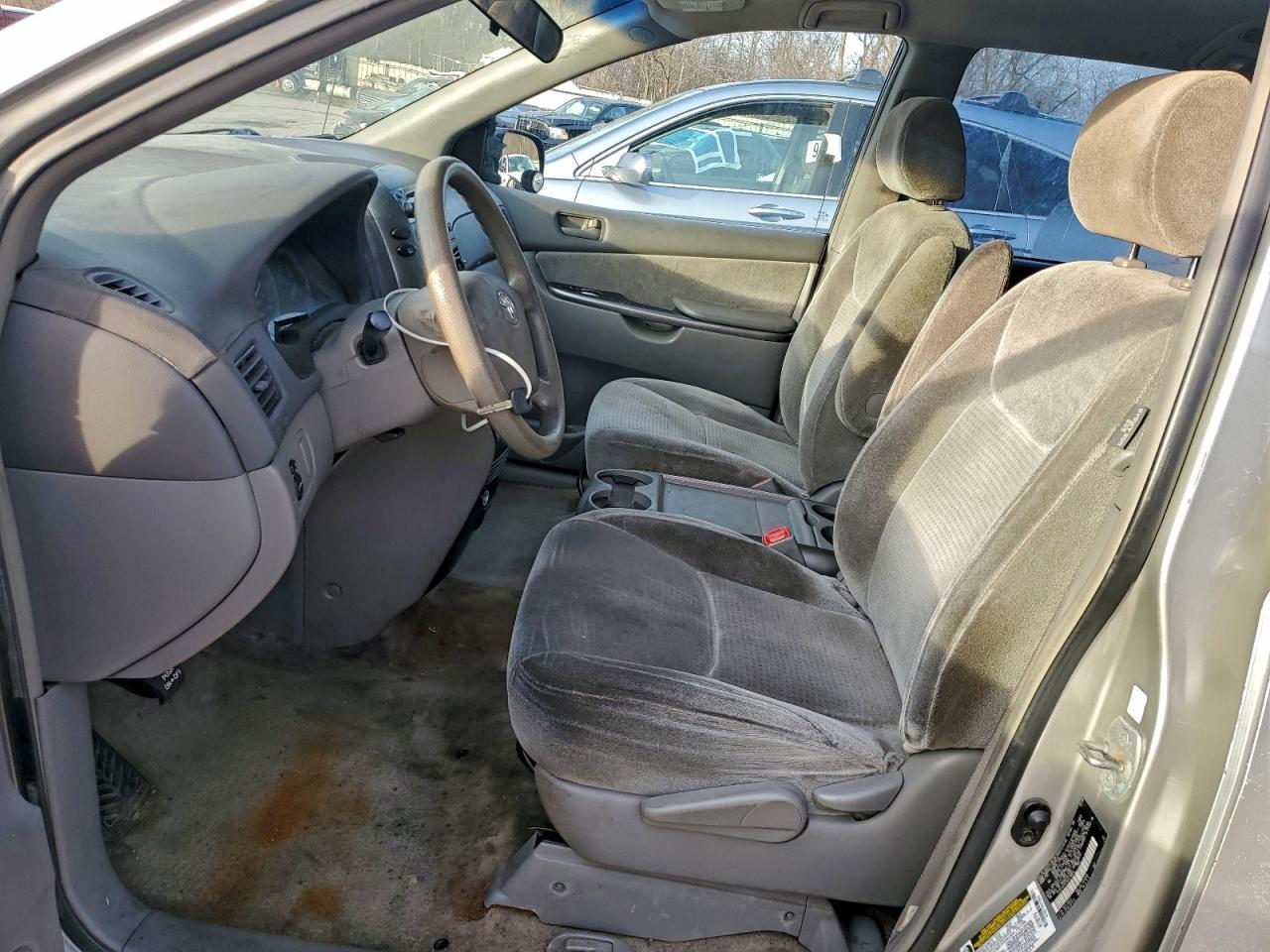 2006 TOYOTA SIENNA