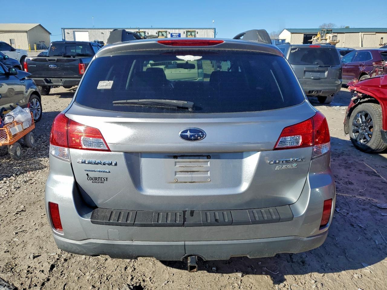 2010 SUBARU Outback