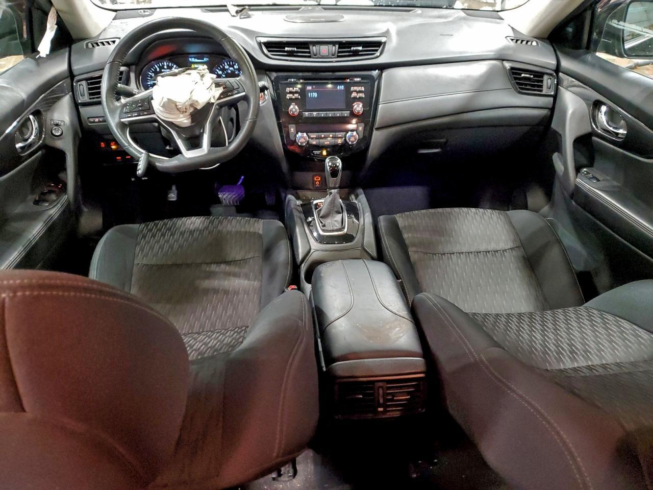 2017 NISSAN ROGUE