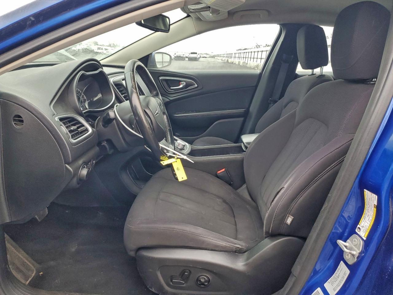 2015 CHRYSLER 200