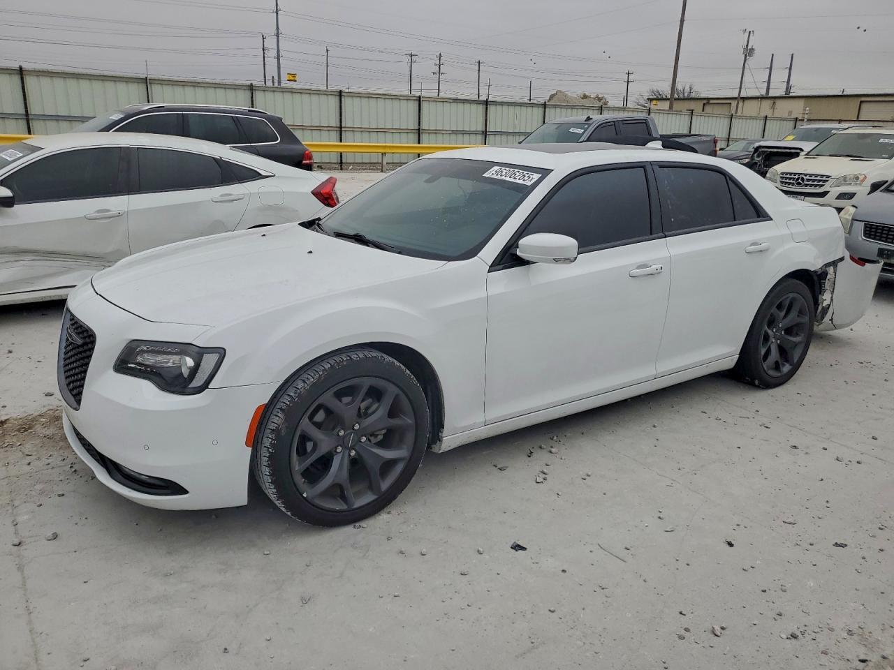 2022 CHRYSLER 300