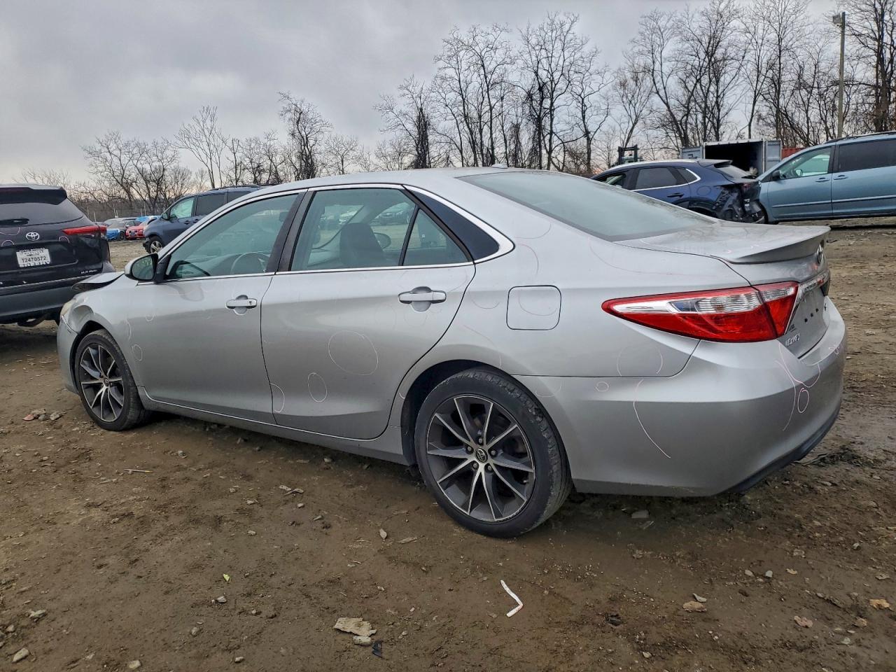 2015 TOYOTA CAMRY