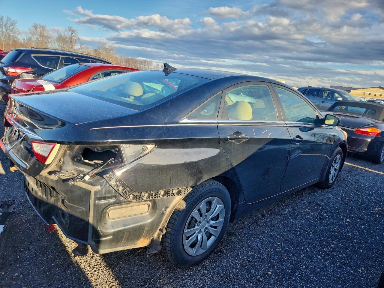 2011 HYUNDAI SONATA