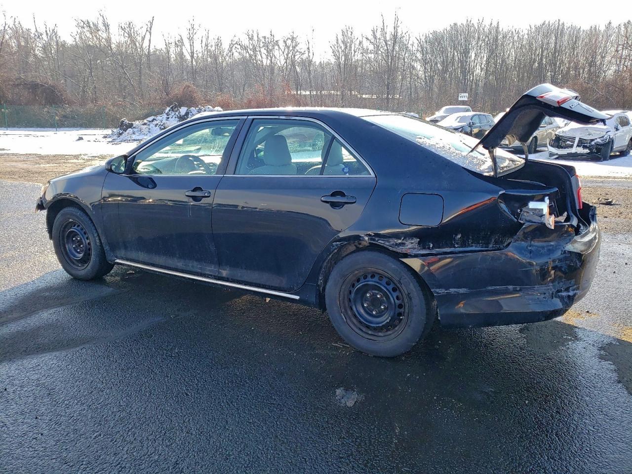 2013 TOYOTA CAMRY