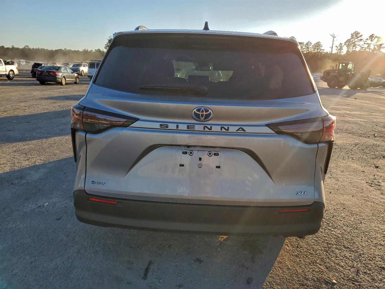 2025 TOYOTA SIENNA
