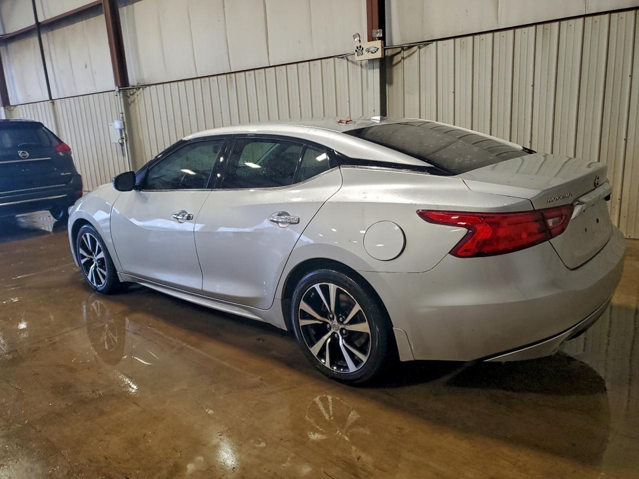 2018 NISSAN Maxima