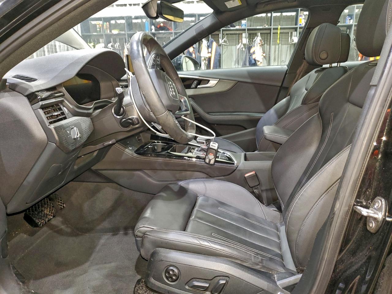 2023 AUDI A4