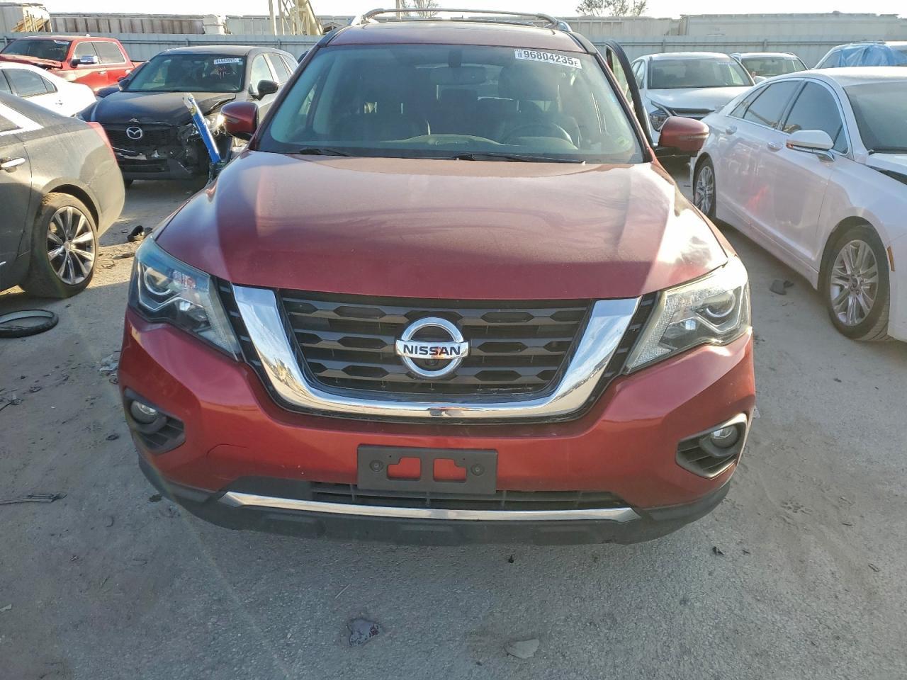 2017 NISSAN PATHFINDER