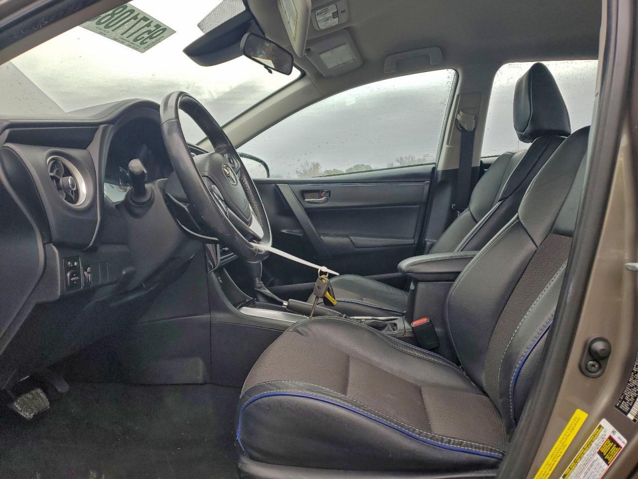 2017 TOYOTA COROLLA