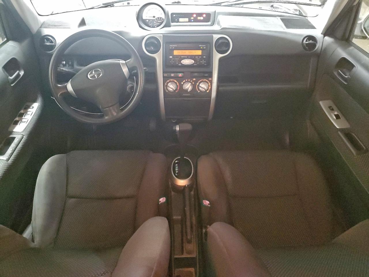 2005 TOYOTA SCION