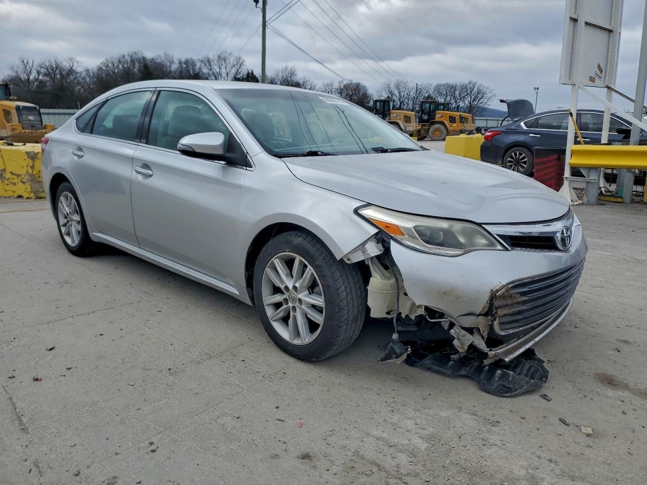 2014 TOYOTA Avalon