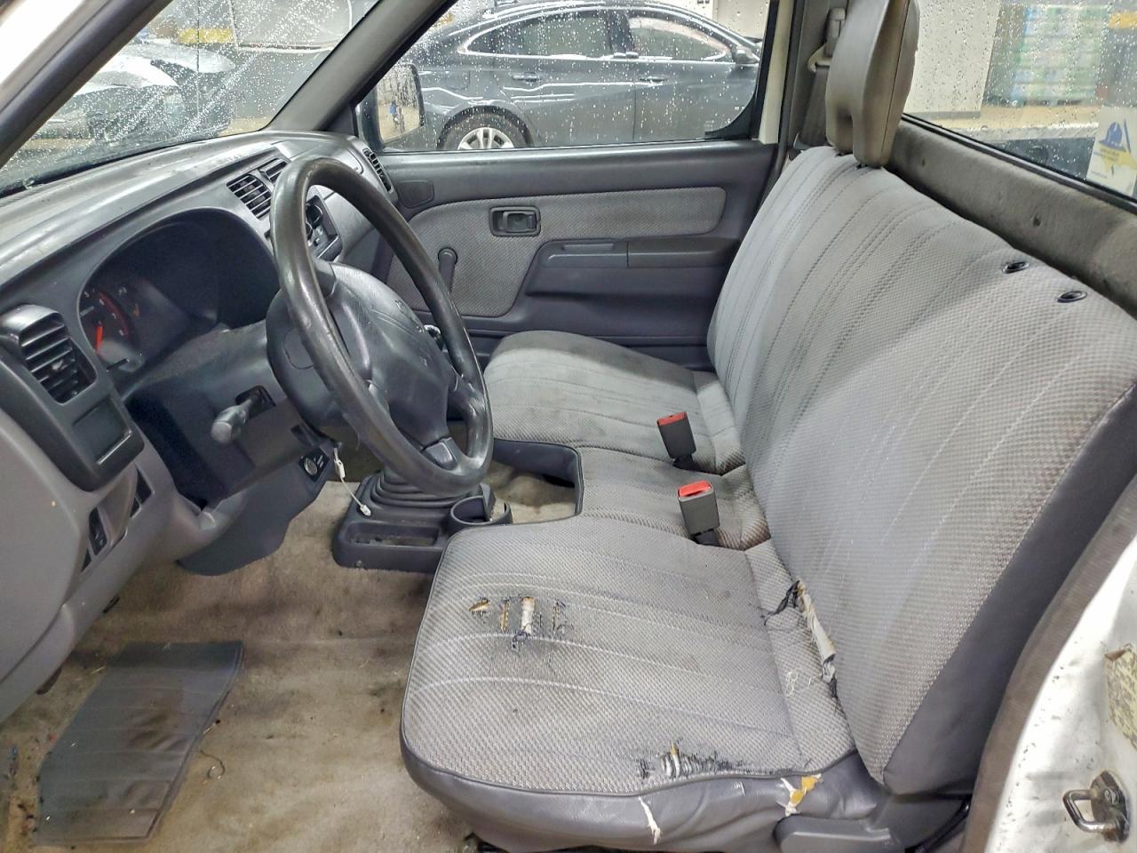 2000 NISSAN Frontier