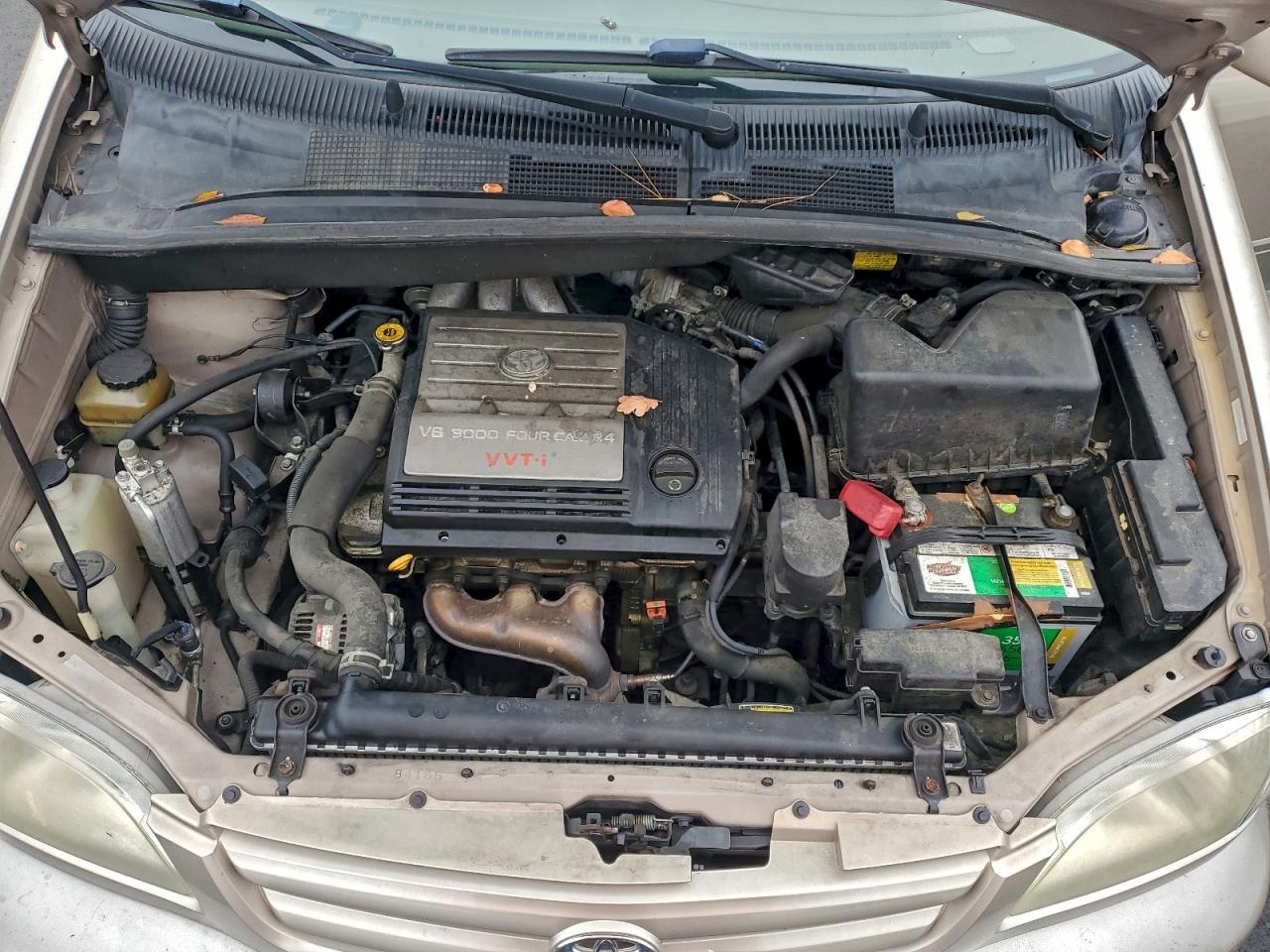 2002 TOYOTA SIENNA