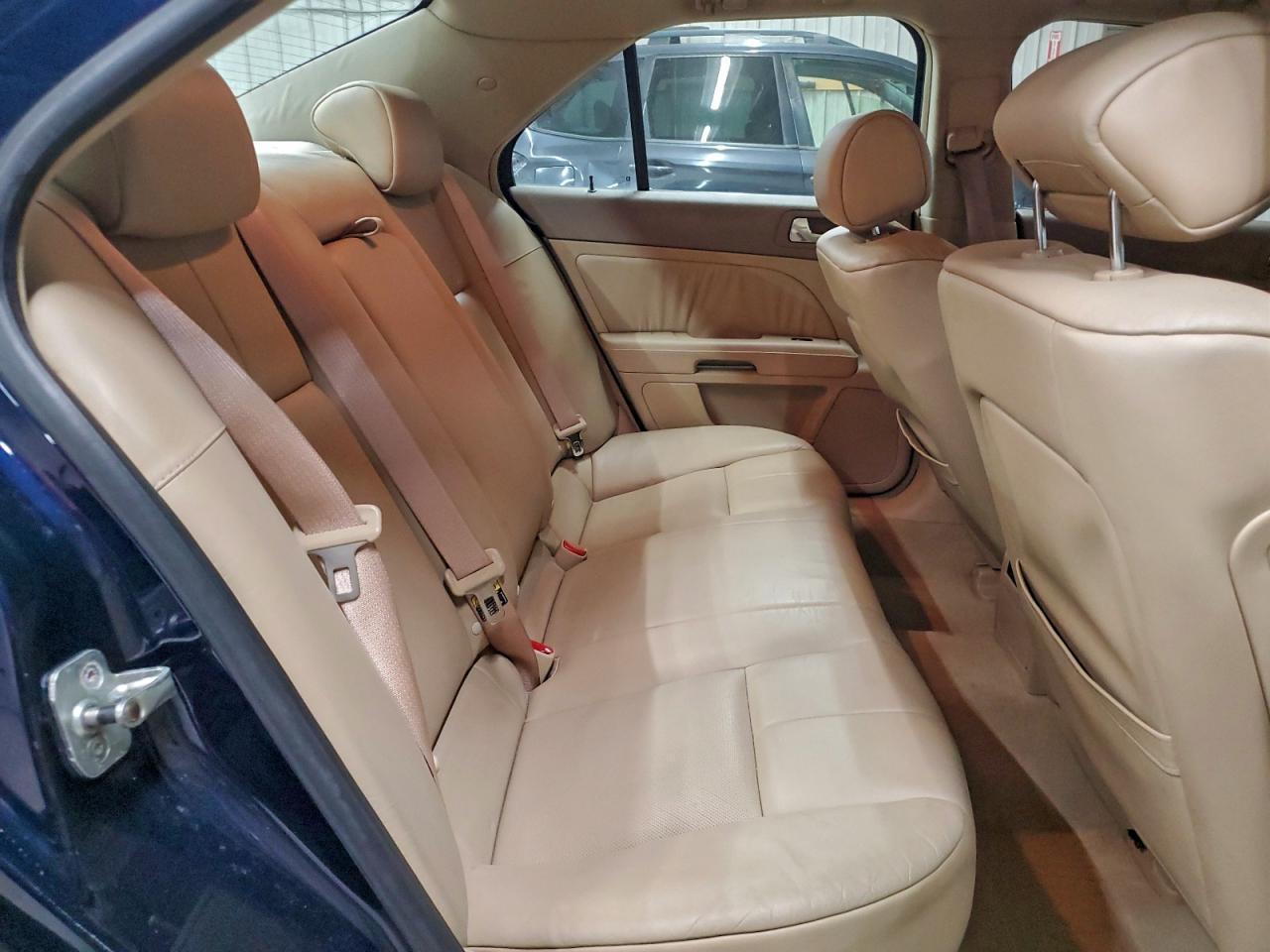 2005 CADILLAC STS