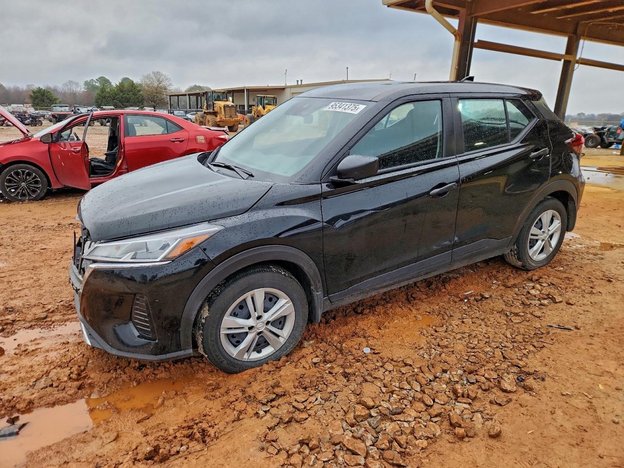 2025 NISSAN KICKS
