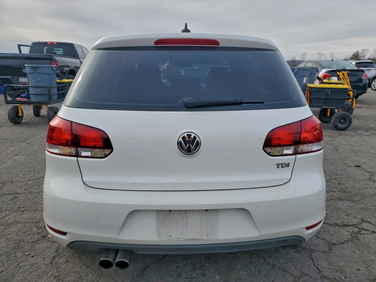 2011 VOLKSWAGEN GOLF