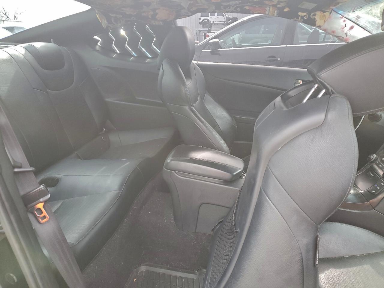 2015 HYUNDAI GENESIS