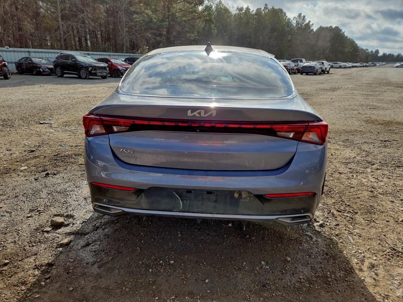 2022 KIA K5