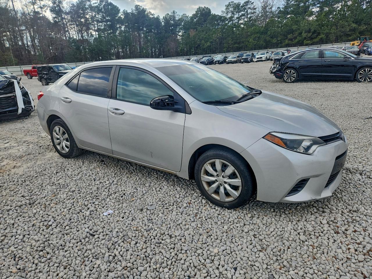 2016 TOYOTA COROLLA