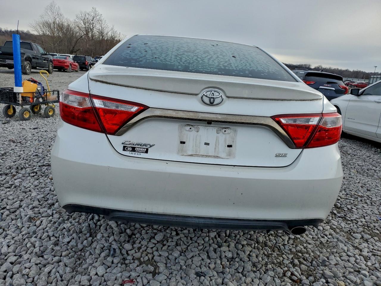 2017 TOYOTA CAMRY