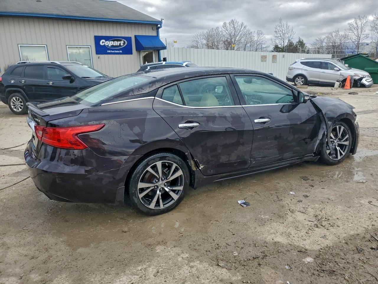 2016 NISSAN Maxima