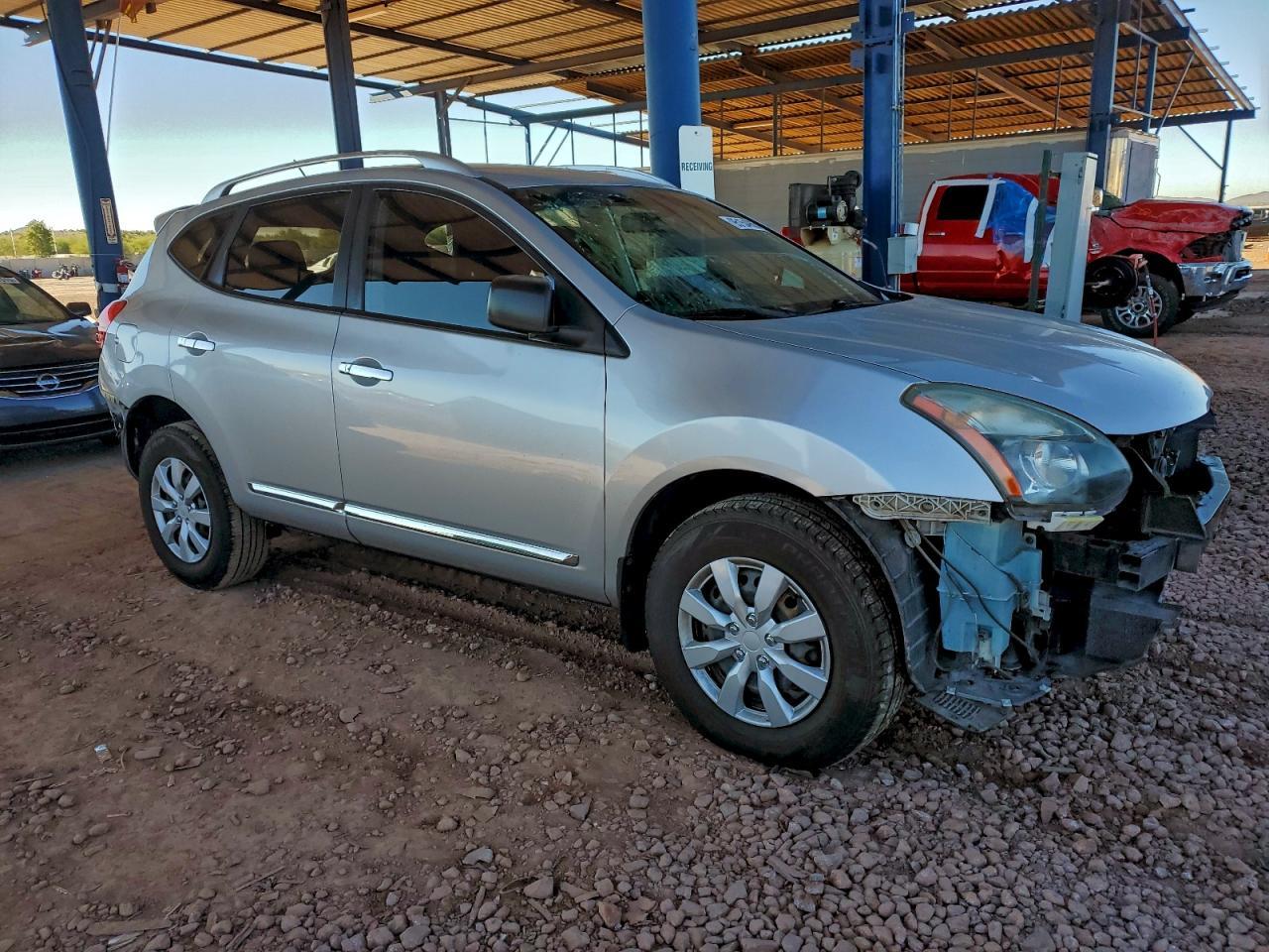 2015 NISSAN ROGUE