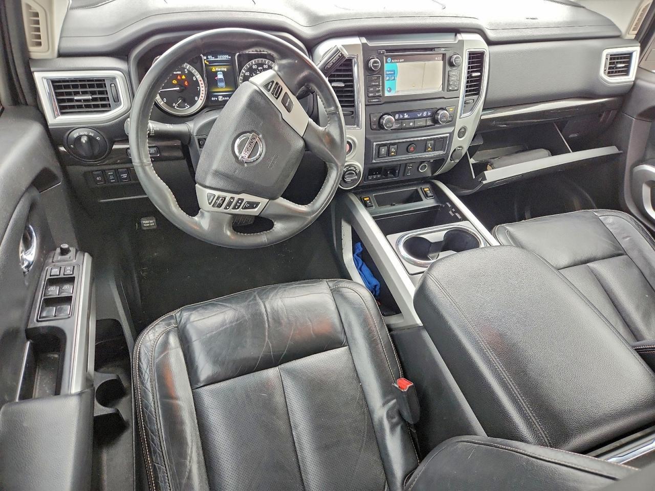 2017 NISSAN Titan