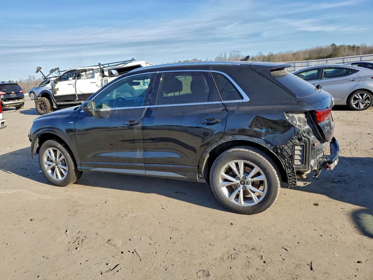 2023 AUDI Q3