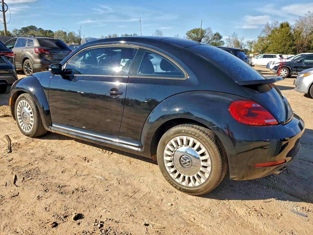 2016 VOLKSWAGEN Beetle