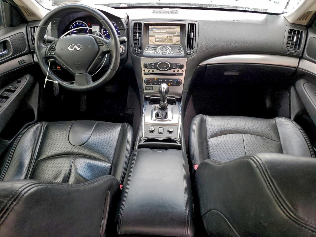 2011 INFINITI G37