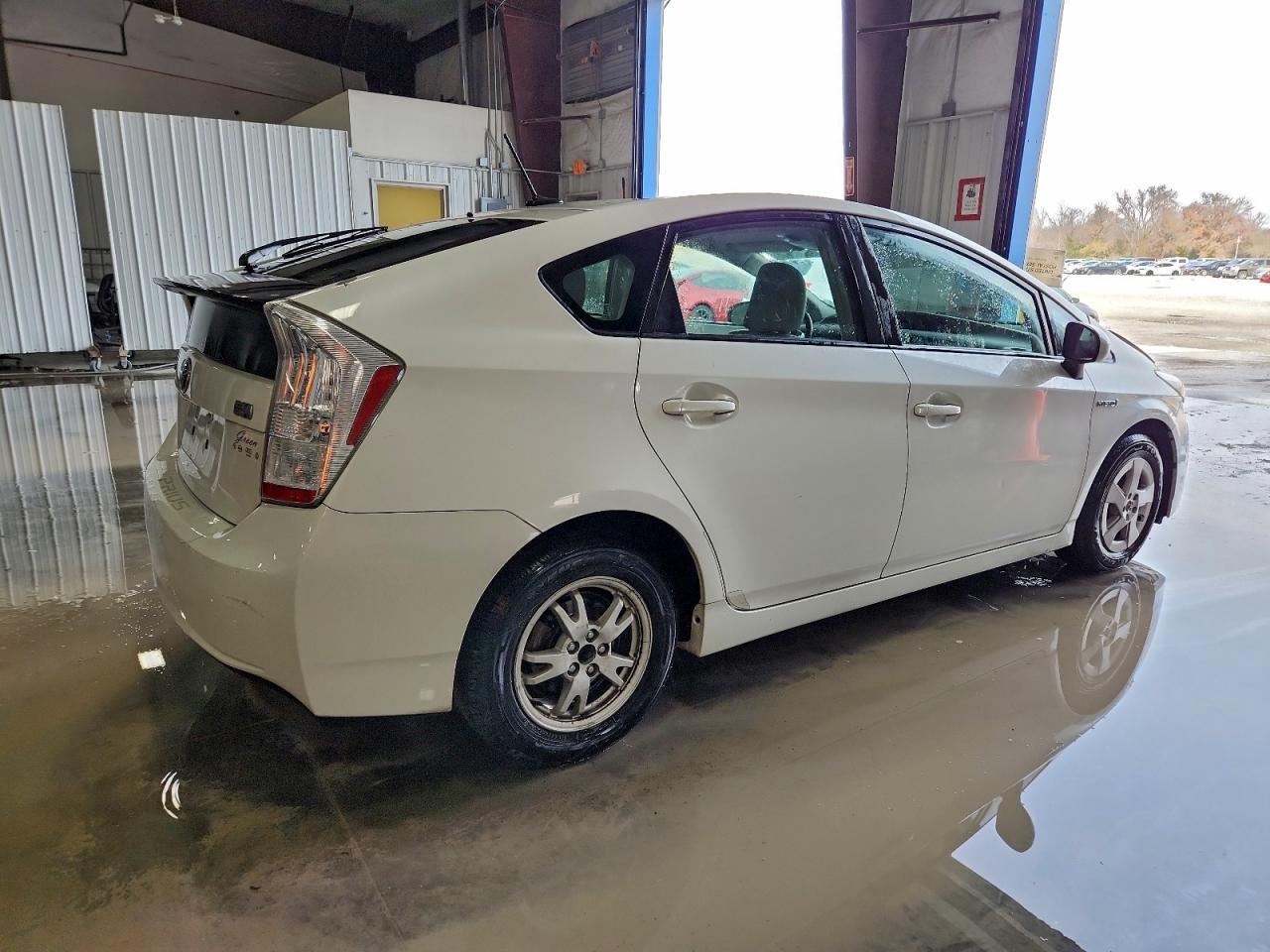 2010 TOYOTA PRIUS
