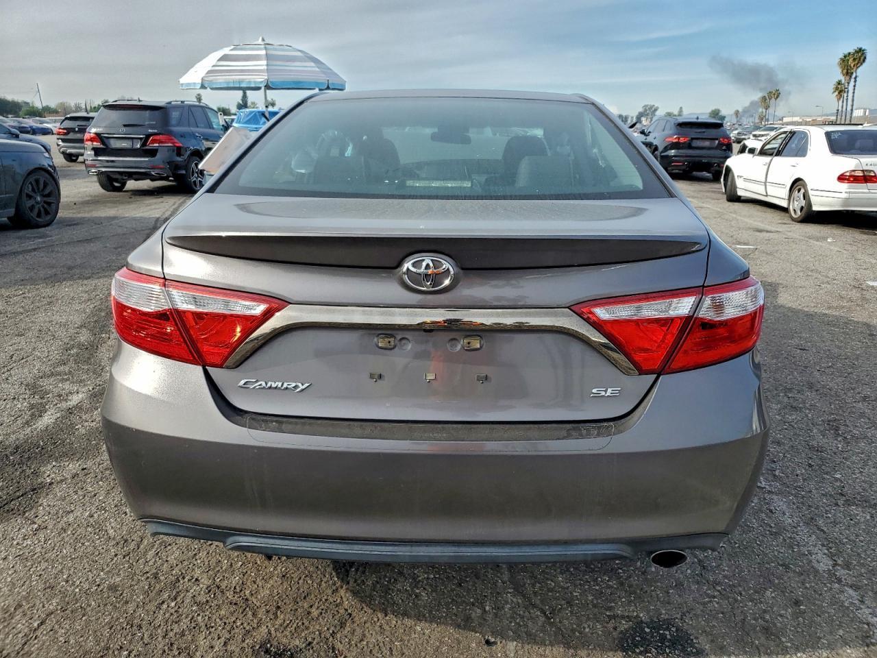 2016 TOYOTA CAMRY
