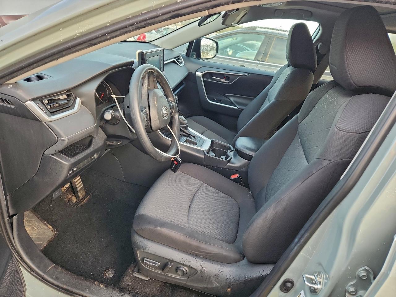 2019 TOYOTA RAV4