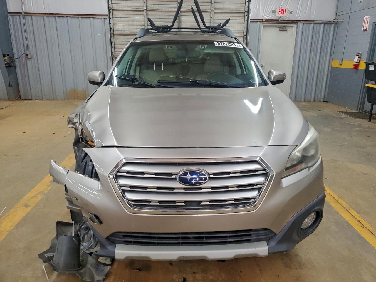 2015 SUBARU Outback