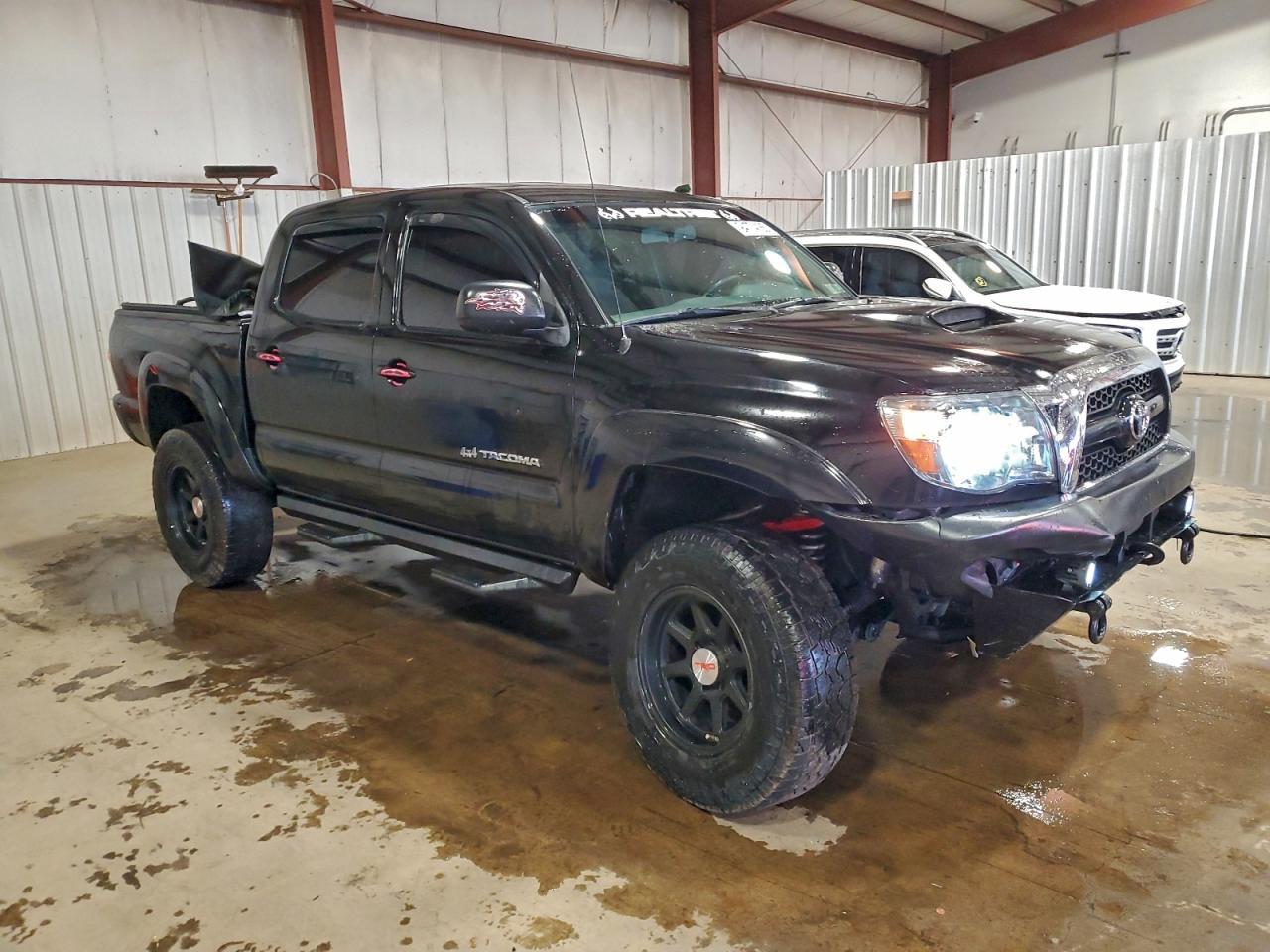 2011 TOYOTA TACOMA