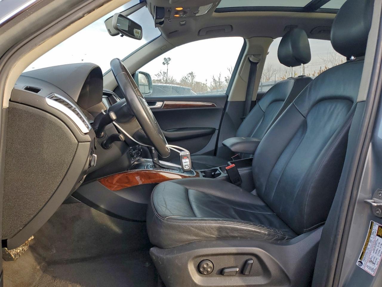 2010 AUDI Q5