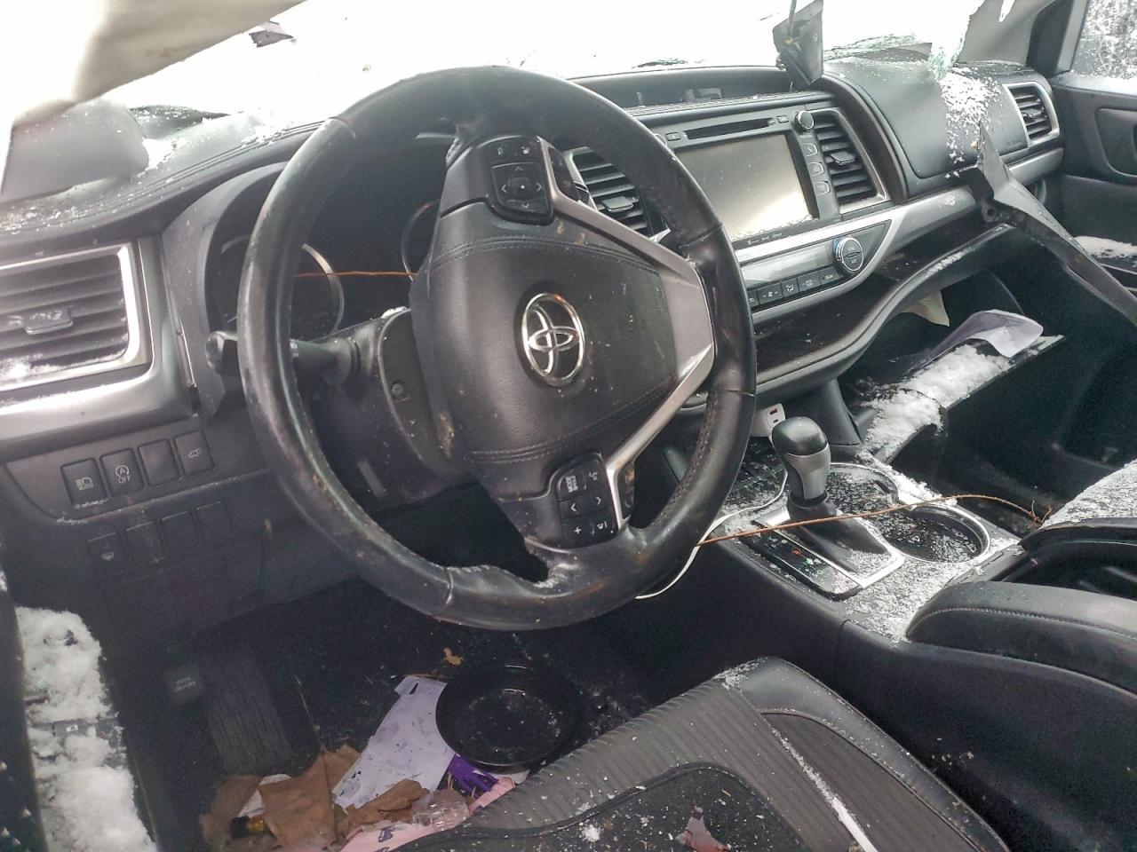 2017 TOYOTA HIGHLANDER