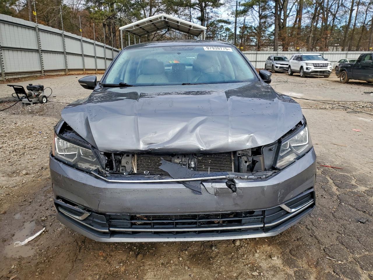 2016 VOLKSWAGEN Passat