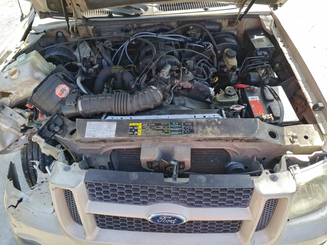 2004 FORD Explorer Sport Trac
