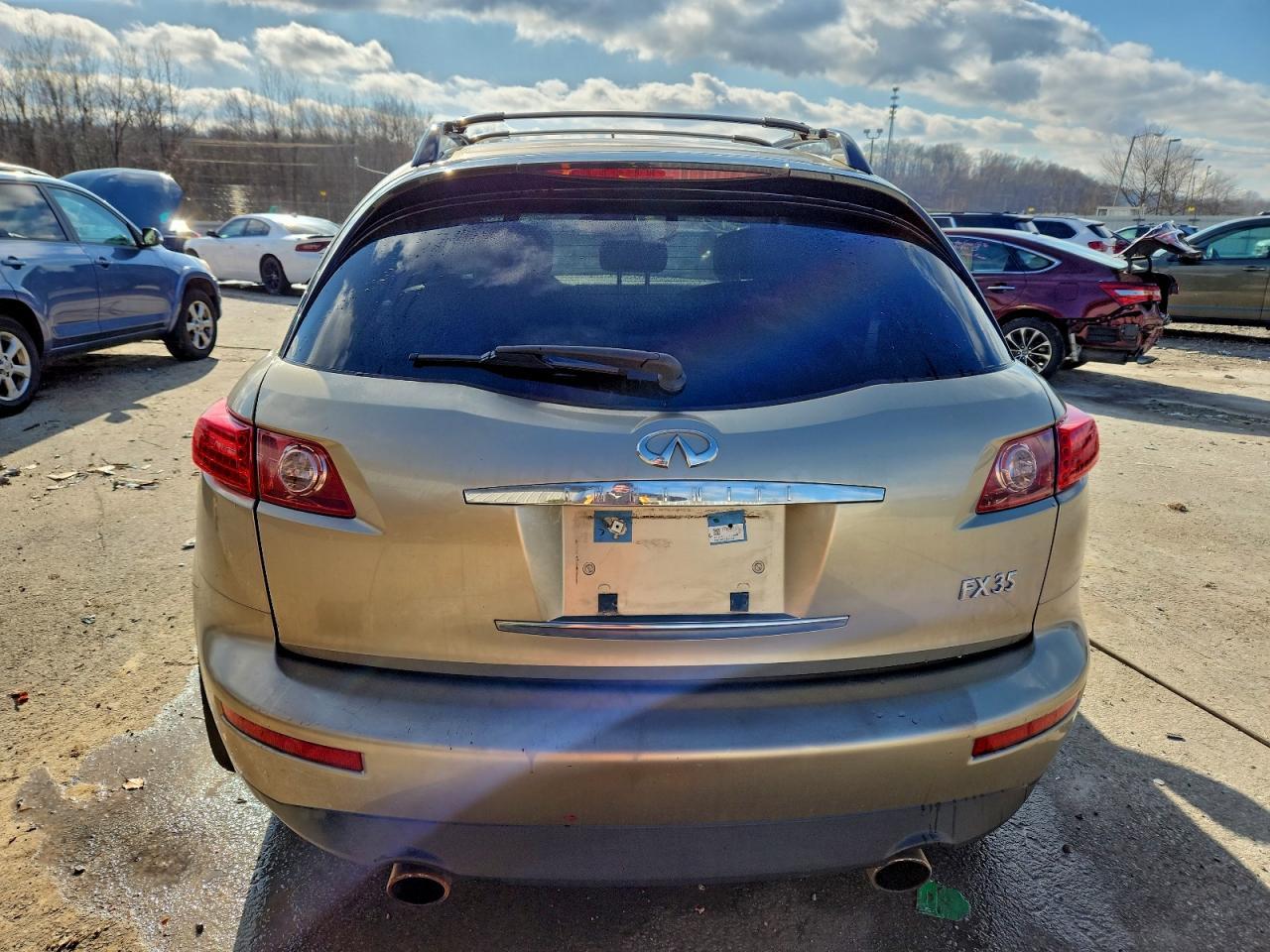 2005 INFINITI FX35