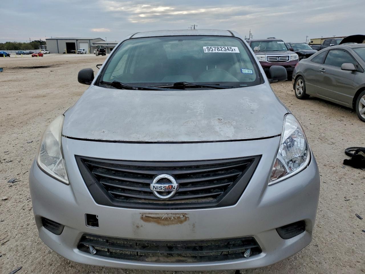 2014 NISSAN VERSA
